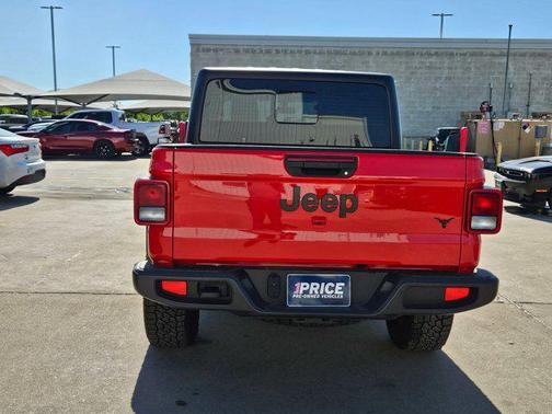2024 Jeep Gladiator Sport