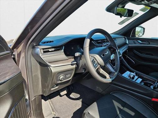 2025 Jeep Grand Cherokee L Overland