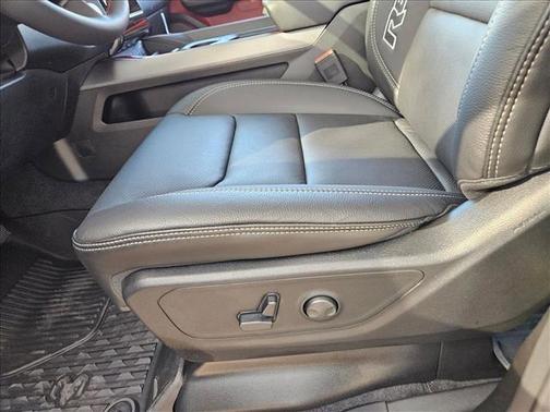Diamond Black Crystal Pearlcoat 2026 RAM 1500 Rebel