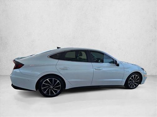 2021 Hyundai SONATA Limited