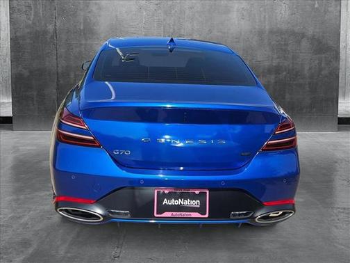 2022 Genesis G70 3.3T RWD