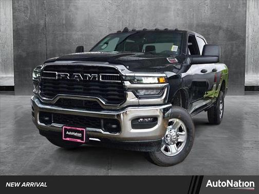 2025 RAM 2500 Tradesman Crew Cab 4x4 6'4' Box