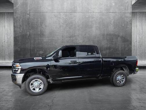 2025 RAM 2500 Tradesman Crew Cab 4x4 6'4' Box