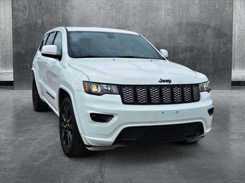 2017 Jeep Grand Cherokee Altitude