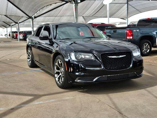 2018 Chrysler 300 Touring