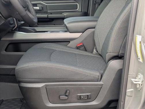 2026 RAM 3500 Lone Star Crew Cab 4x4 8' Box