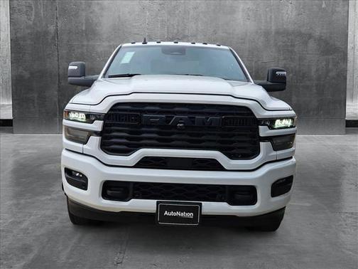 2025 RAM 3500 Lone Star Crew Cab 4x4 8' Box