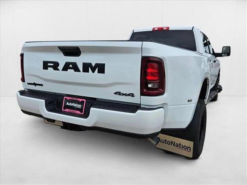 2025 RAM 3500 Lone Star Crew Cab 4x4 8' Box