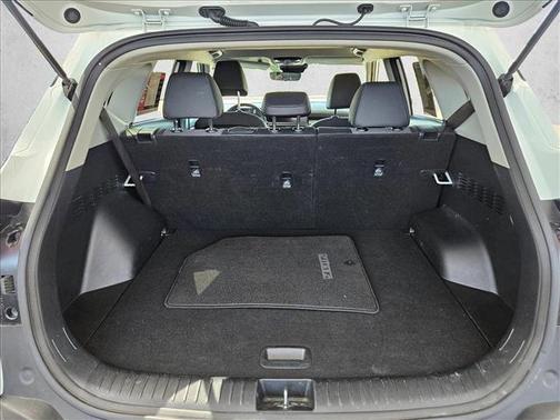 Snow White Pearl 2025 Kia Seltos S