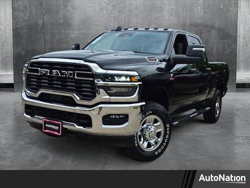 2025 RAM 2500 Tradesman Crew Cab 4x4 6'4' Box