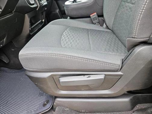 2025 RAM 2500 Tradesman Crew Cab 4x4 6'4' Box