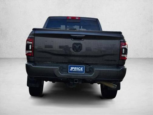 2022 RAM 2500 Laramie Crew Cab 4x4 6'4' Box