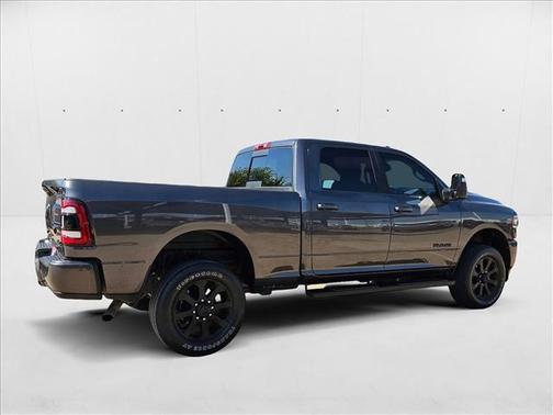 2023 RAM 2500 Laramie Crew Cab 4x4 6'4' Box