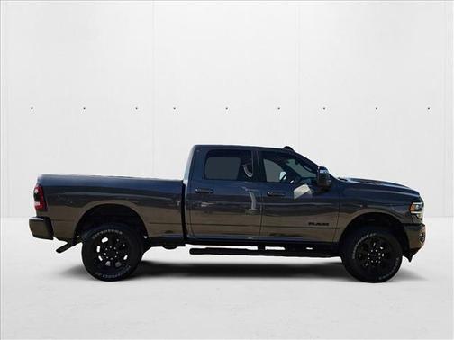 2023 RAM 2500 Laramie Crew Cab 4x4 6'4' Box