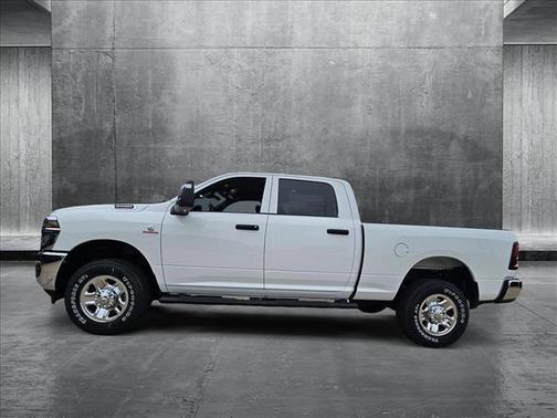 2025 RAM 2500 Tradesman Crew Cab 4x4 6'4' Box