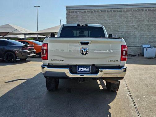 2022 RAM 2500 Laramie Crew Cab 4x4 6'4' Box