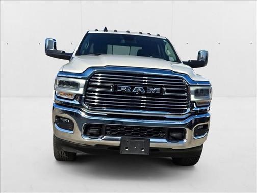 2022 RAM 2500 Laramie Crew Cab 4x4 6'4' Box