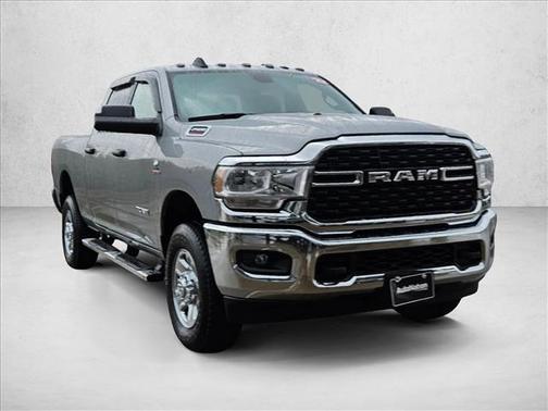 2022 RAM 2500 Big Horn Crew Cab 4x4 6'4' Box