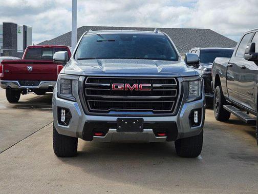 2024 GMC Yukon XL 4WD AT4