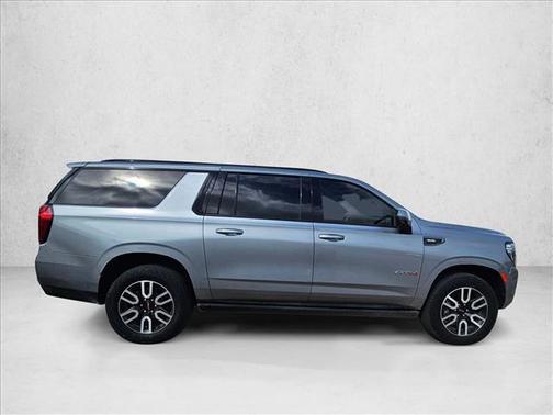 2024 GMC Yukon XL 4WD AT4
