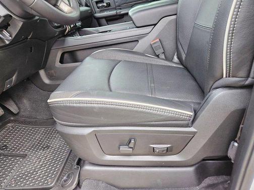2025 RAM 2500 Limited Mega Cab 4x4 6'4' Box