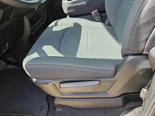 2025 RAM 2500 Tradesman Crew Cab 4x2 6'4' Box