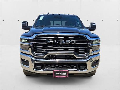 2025 RAM 2500 Tradesman Crew Cab 4x2 6'4' Box