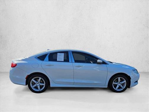 2017 Chrysler 200 Limited