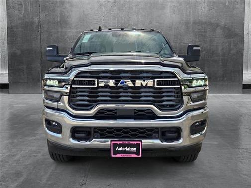 2025 RAM 2500 Tradesman Crew Cab 4x4 6'4' Box