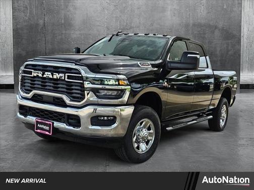 2025 RAM 2500 Tradesman Crew Cab 4x4 6'4' Box