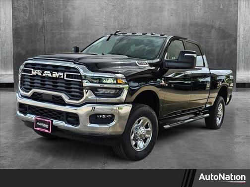 2025 RAM 2500 Tradesman Crew Cab 4x4 6'4' Box