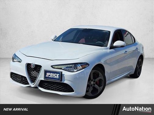 2018 Alfa Romeo Giulia Base