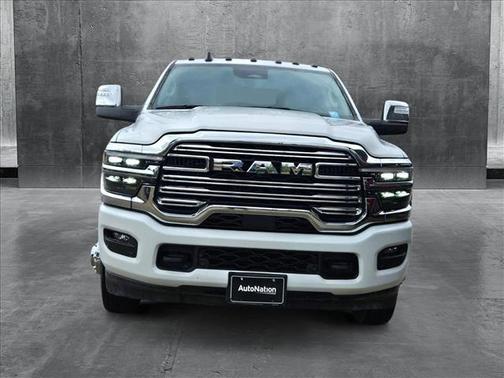 2025 RAM 3500 Laramie Crew Cab 4x4 8' Box