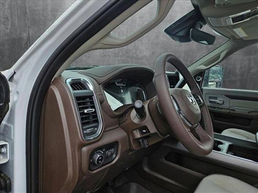 2025 RAM 3500 Laramie Crew Cab 4x4 8' Box