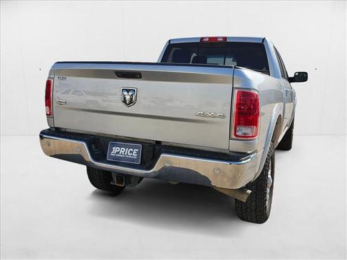 2017 RAM 2500 Laramie Crew Cab 4x4 6'4' Box