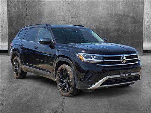 2022 Volkswagen Atlas 3.6L SE w/Technology