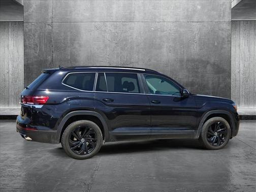 2022 Volkswagen Atlas 3.6L SE w/Technology