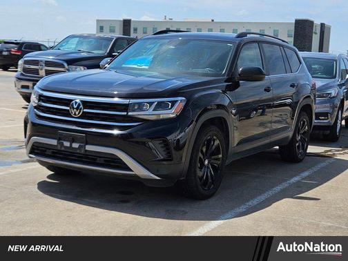 2022 Volkswagen Atlas 3.6L SE w/Technology