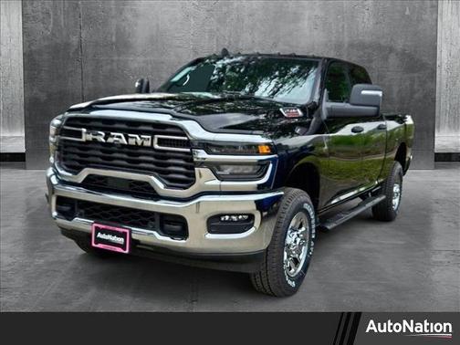 2025 RAM 2500 Tradesman Crew Cab 4x4 6'4' Box