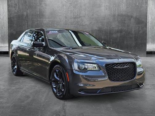 2021 Chrysler 300 Touring