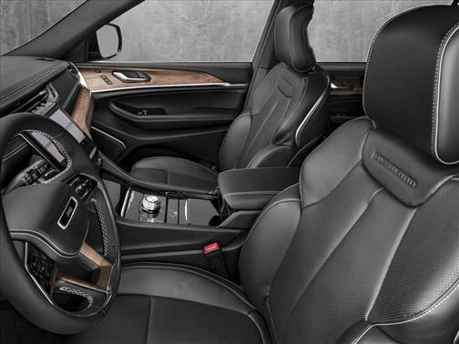 2025 Jeep Grand Cherokee L Overland