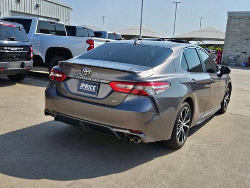 2019 Toyota Camry SE