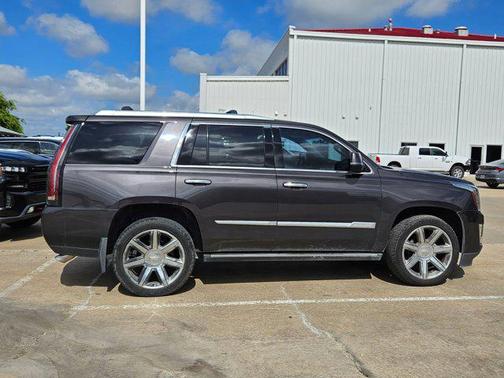 2016 Cadillac Escalade Premium