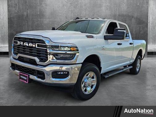 2025 RAM 2500 Tradesman Crew Cab 4x4 6'4' Box