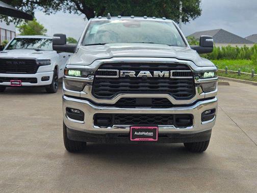 2025 RAM 2500 Tradesman Crew Cab 4x4 6'4' Box