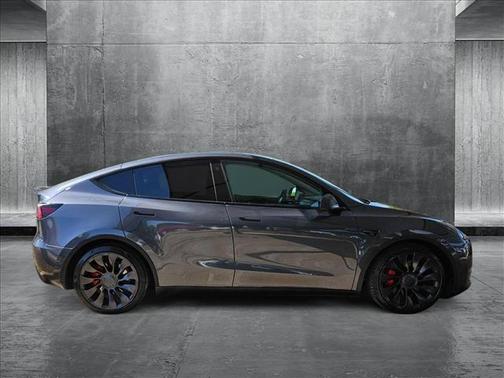 2022 Tesla Model Y Performance Dual Motor All-Wheel Drive