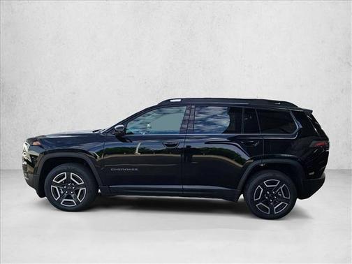 Diamond Black Crystal Pearlcoat 2026 Jeep Cherokee Laredo