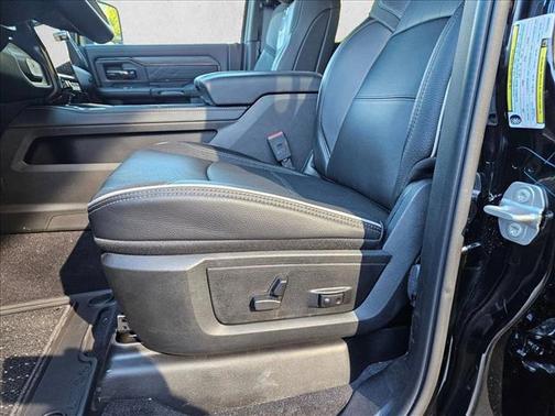 2026 RAM 2500 Limited Crew Cab 4x4 6'4' Box