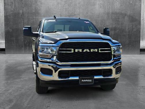 2024 RAM 2500 Tradesman Crew Cab 4x4 6'4' Box