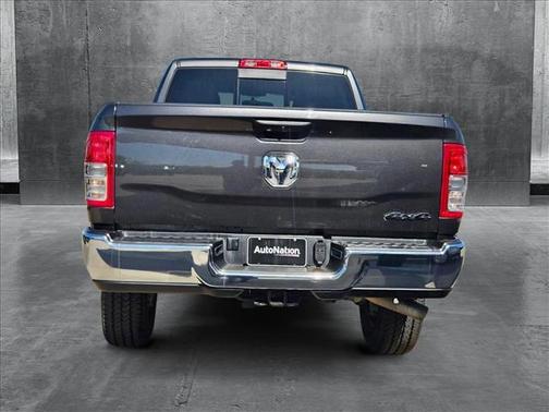 2024 RAM 2500 Tradesman Crew Cab 4x4 6'4' Box